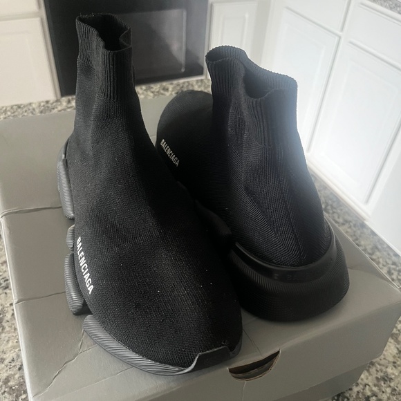 MEN'S SPEED RECYCLED KNIT SNEAKER IN BLACK - Picture 1 of 2